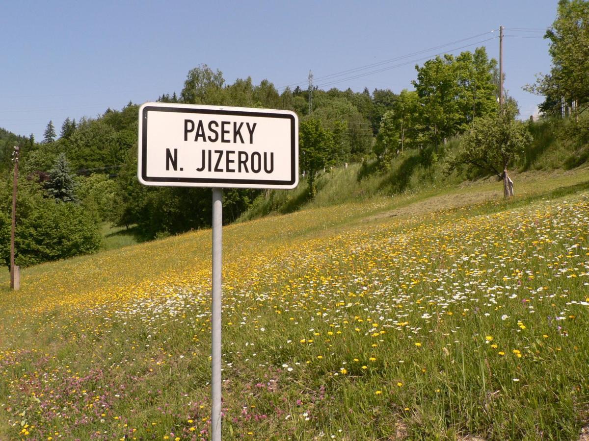 Гостьовий будинок Na Zvonici Пасеки-над-Їзероу Екстер'єр фото
